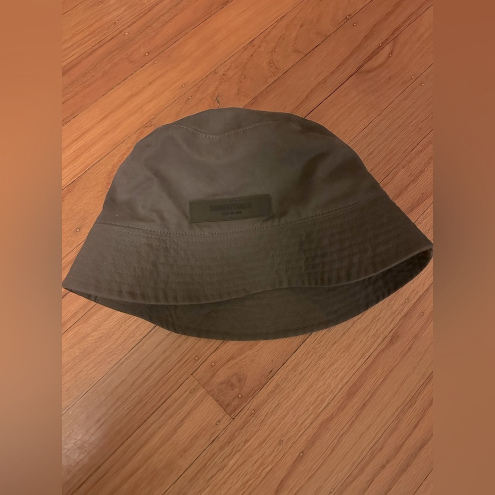 Fear Of God Essentials Gray Bucket Hat